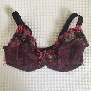 Freya 32FF black & pink lace bra